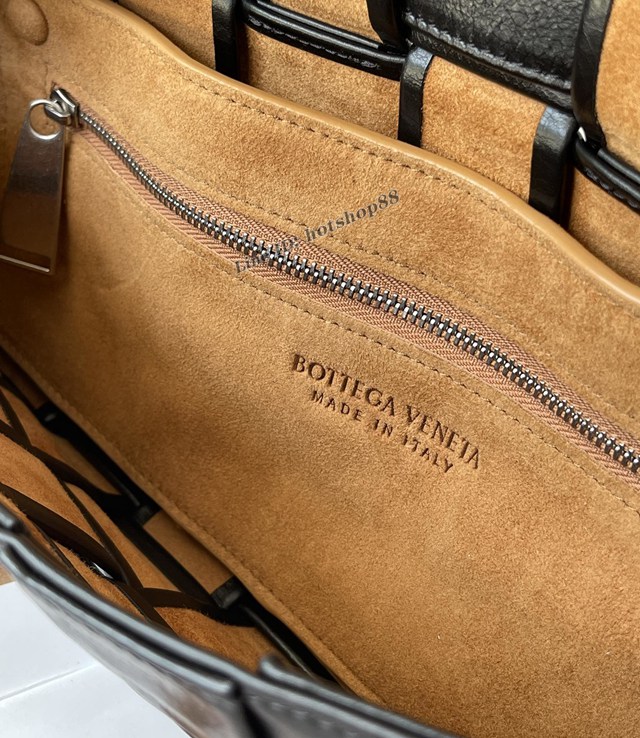 BV專櫃新款手工編織手袋 葆蝶家Bottega Veneta男女通用胸包 620980 bbv1139